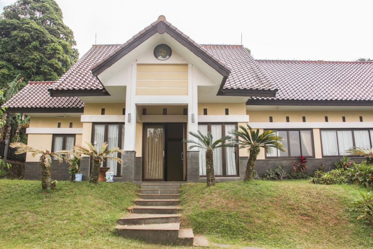 Aldeoz Villa Ciater Sarireja Eksteriør bilde