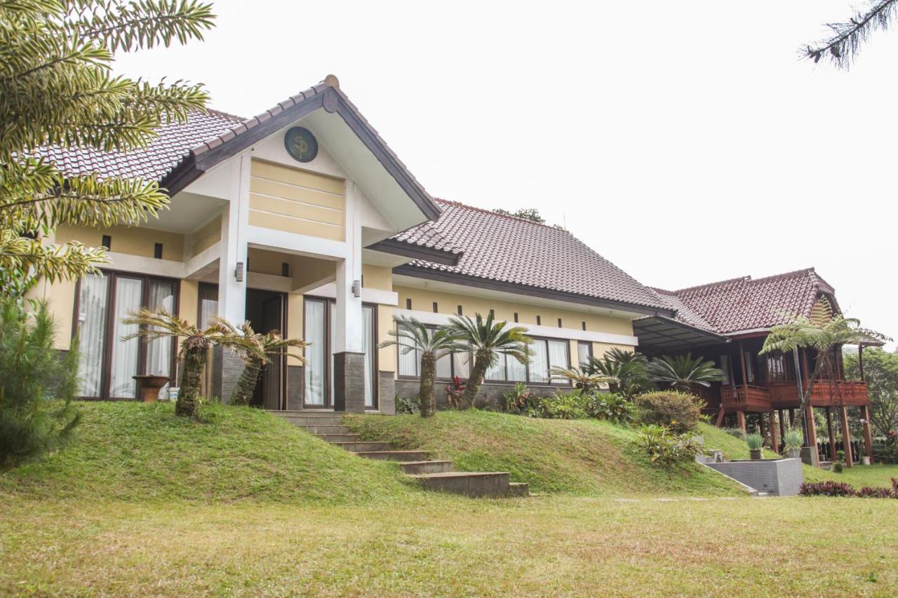 Aldeoz Villa Ciater Sarireja Eksteriør bilde